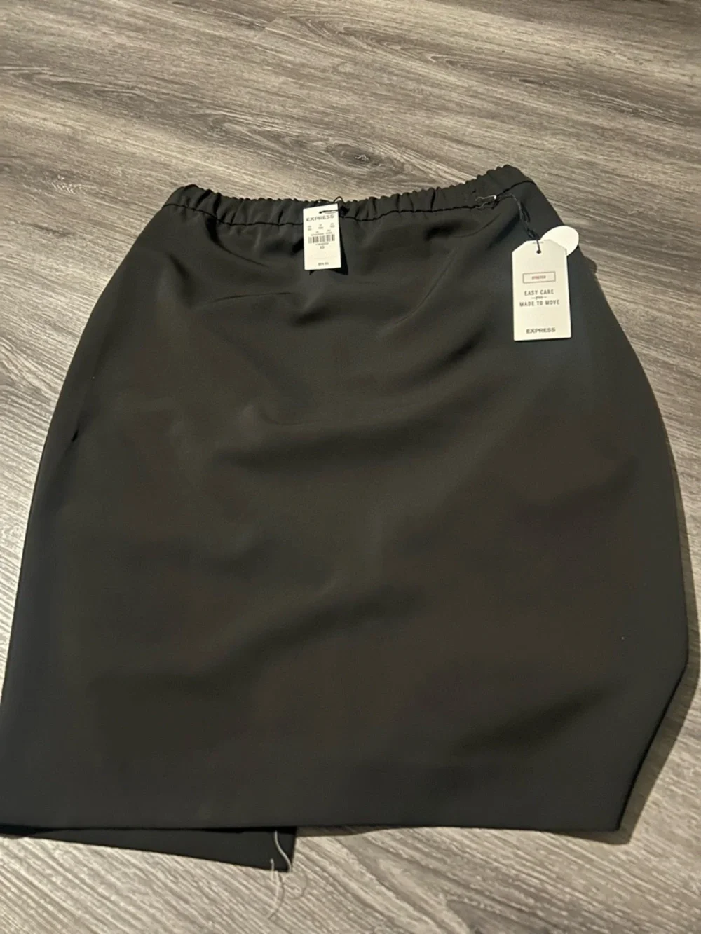 Express Black Elastic-Waist Pencil Skirt - Picture 4 of 5